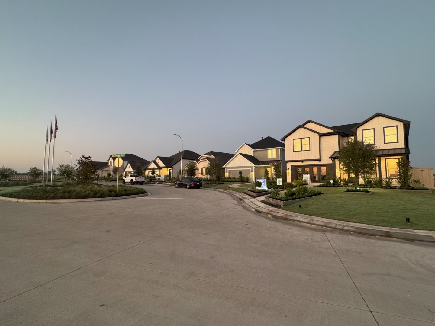 875BC67D-40C7-461F-86A9-8FF4C8EA038C_resized